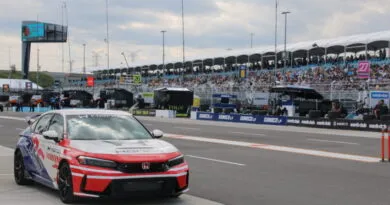 Honda Indy misfires on opening day